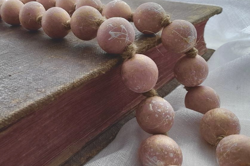 Large Wooden Bead Garland - Handmade Farmhouse Decor for Bohemian Home - Coffee Table Centerpiece - Ideal for Housewarming Gift