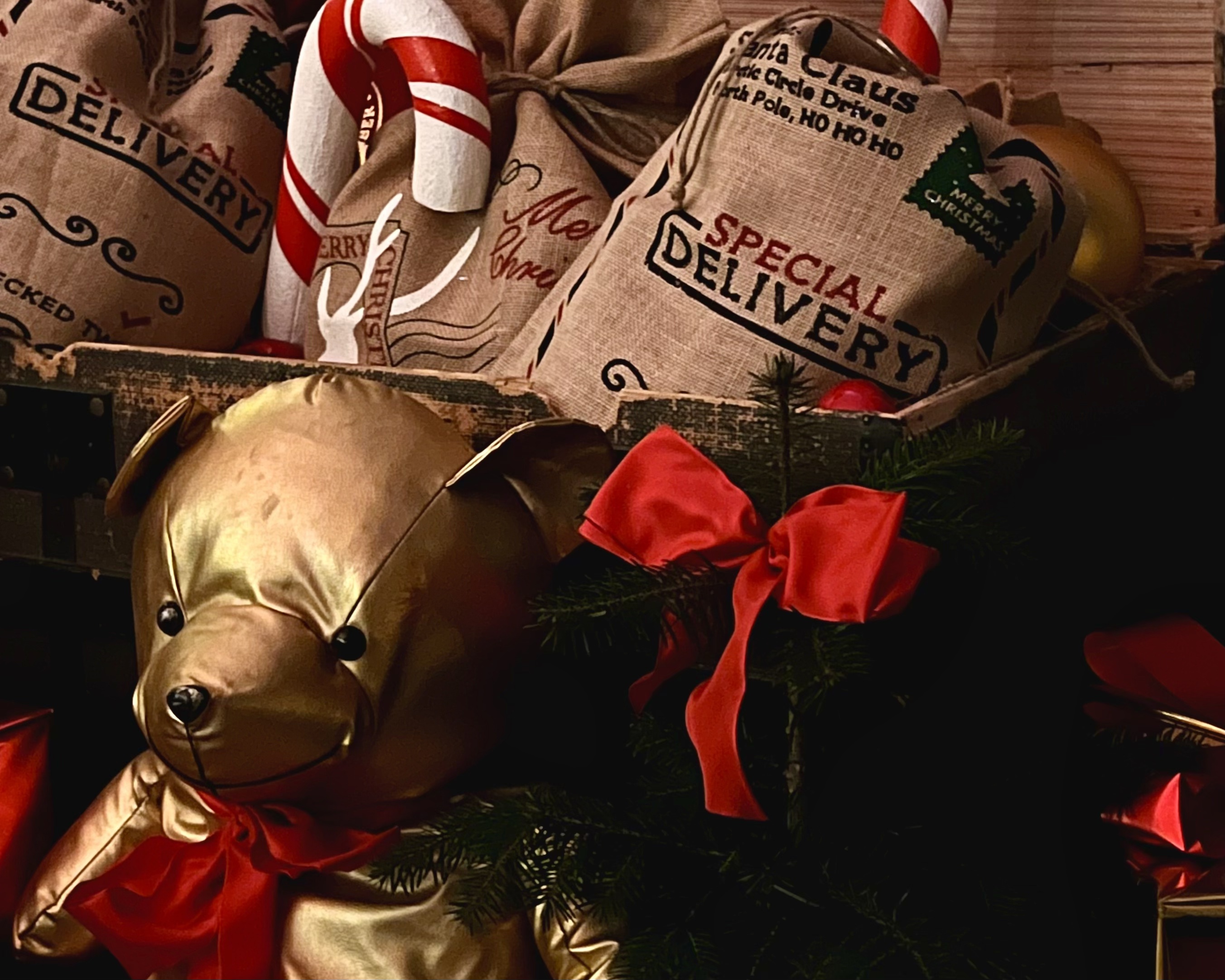 Crafting Holiday Magic: The Art of Gift-Giving and Cherished Traditions